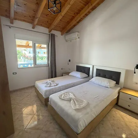 Movie Penthouse Apartmán *